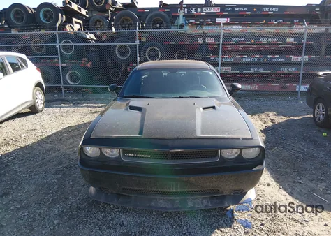 2013 Dodge Challenger Sxt z USA, uszkodzony, nr VIN 2C3CDYAG8DH663110